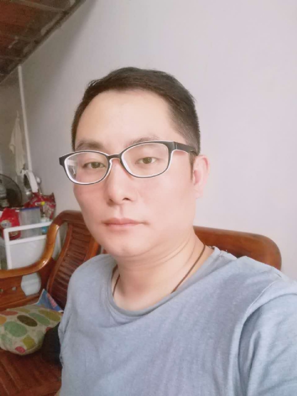 流星的尾巴的第一张照片--武夷山征婚网