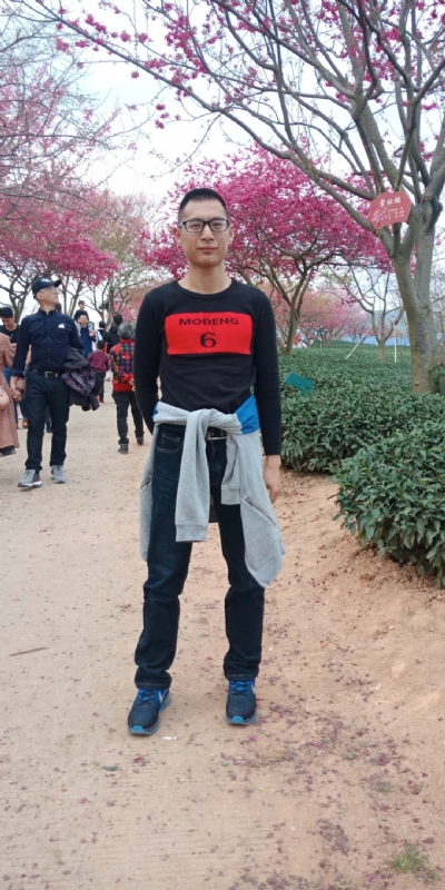 小梁的第一张照片--武夷山征婚网