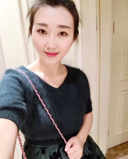小妮的第三张照片--武夷山征婚网