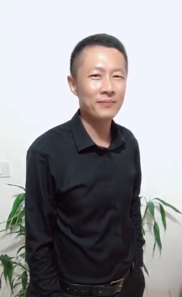 地huhi的第一张照片--武夷山征婚网