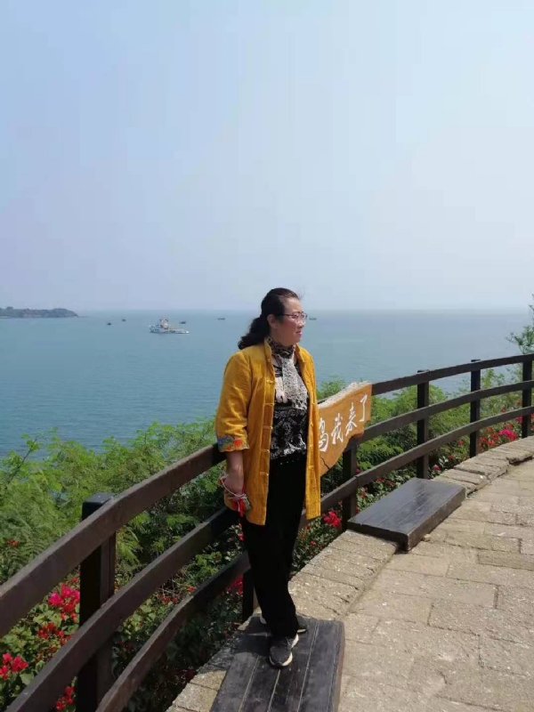 曦若半秋的第一张照片--武夷山征婚网