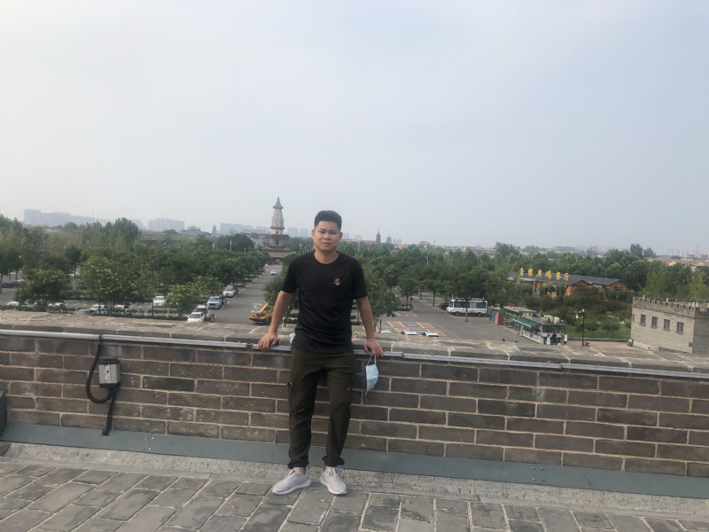 123.向左向右的第一张照片--武夷山征婚网