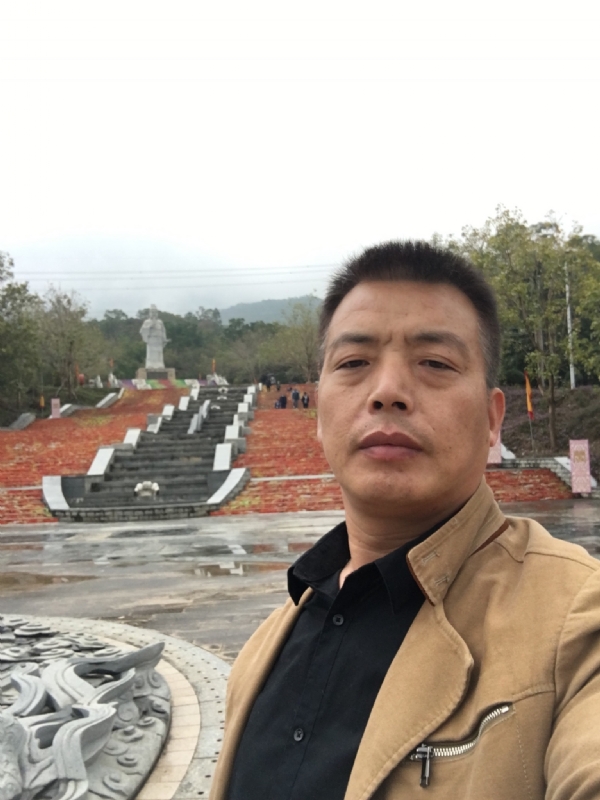 开心的松鼠的第二张照片--武夷山征婚网
