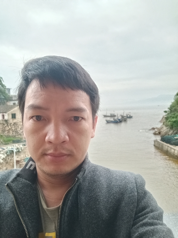 啊亮的第一张照片--武夷山征婚网