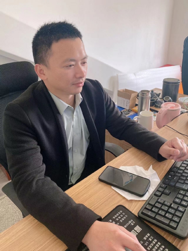 落叶知秋的第一张照片--武夷山征婚网