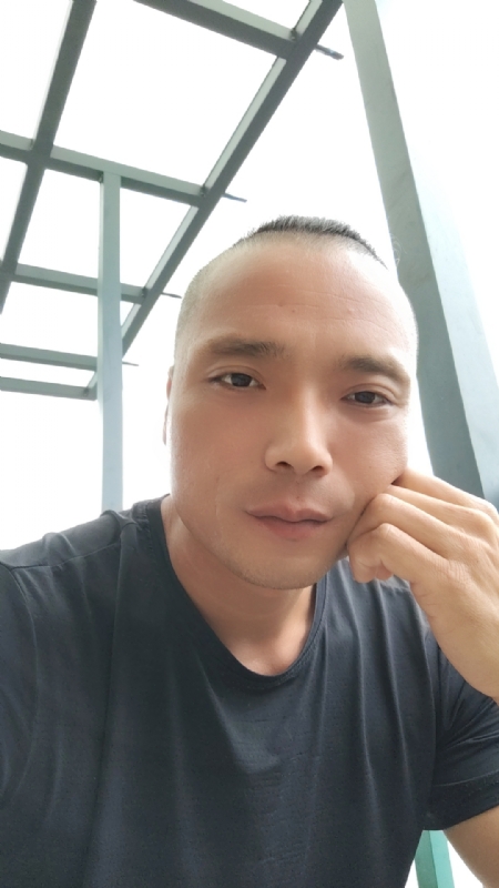伯爵的第三张照片--武夷山征婚网