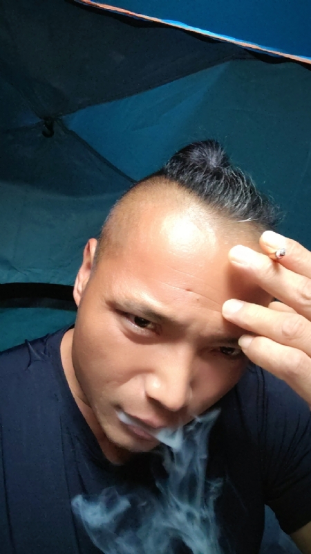 伯爵的第四张照片--武夷山征婚网