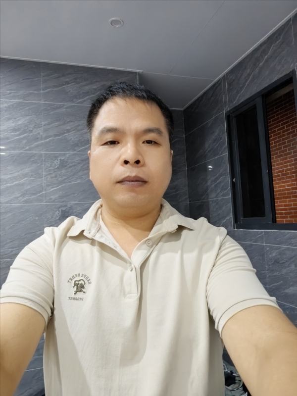 刘两水的第一张照片--武夷山征婚网